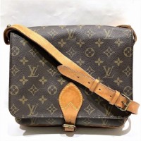 y5%OFFzCBg Louis Vuitton mO JgVG[GM M51252 obO V_[obO fB[X yÁz